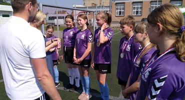 News Mistrzostwa Szkół Gminy Krzywiń w Piłce Nożnej Dziewcząt - Igrzyska Dzieci